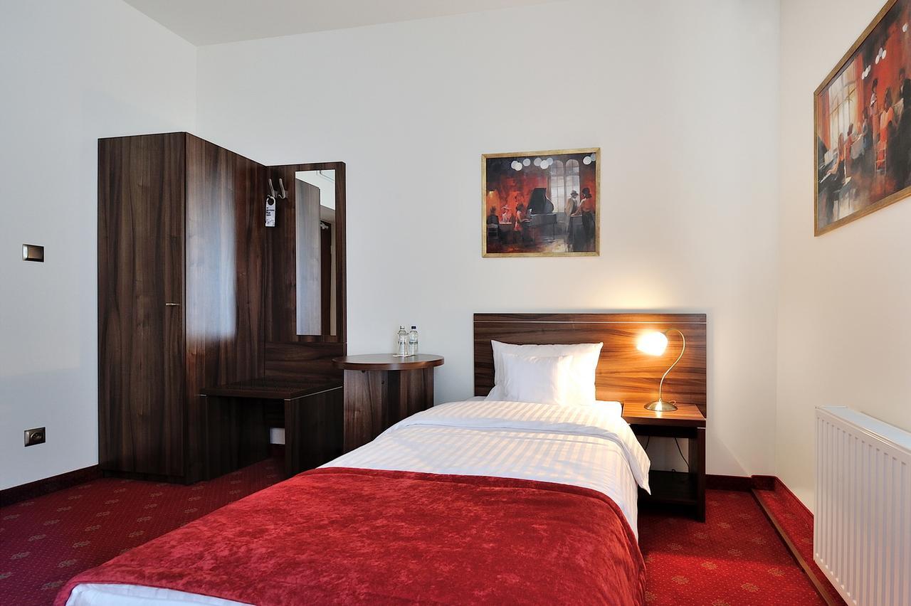 Hotel Centrum Sosnowiec Exterior photo